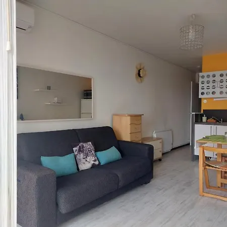Studio Chambre Cabine Proche De Tous Les Sites Et Commodites Apartamento